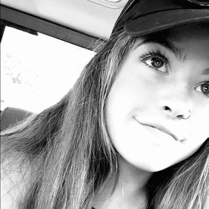 Meet your Posher, Riley